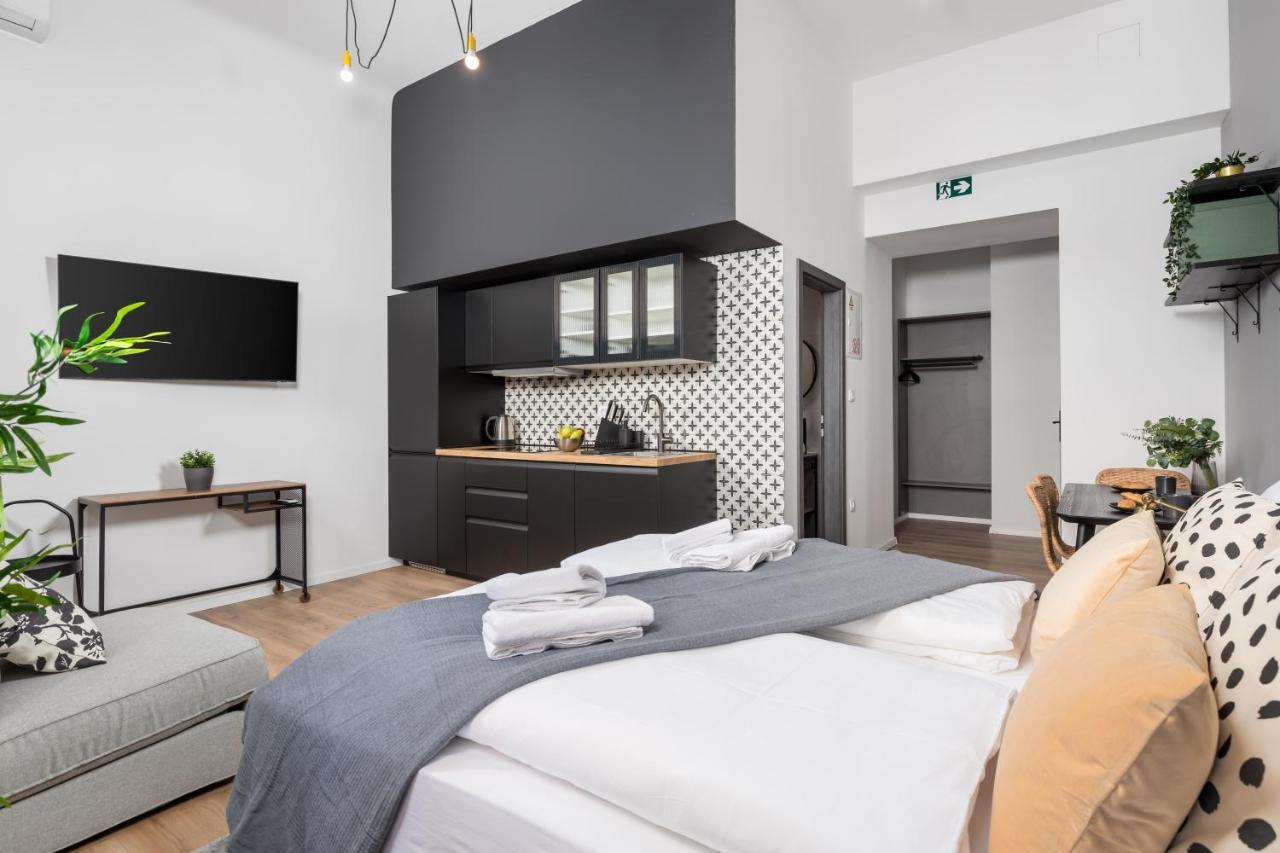 Apartments & Rooms One World Rijeka Zewnętrze zdjęcie