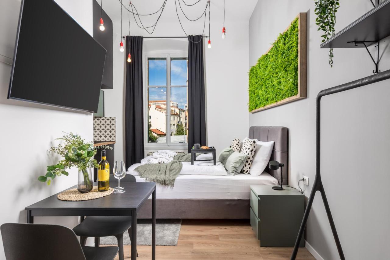 Apartments & Rooms One World Rijeka Zewnętrze zdjęcie