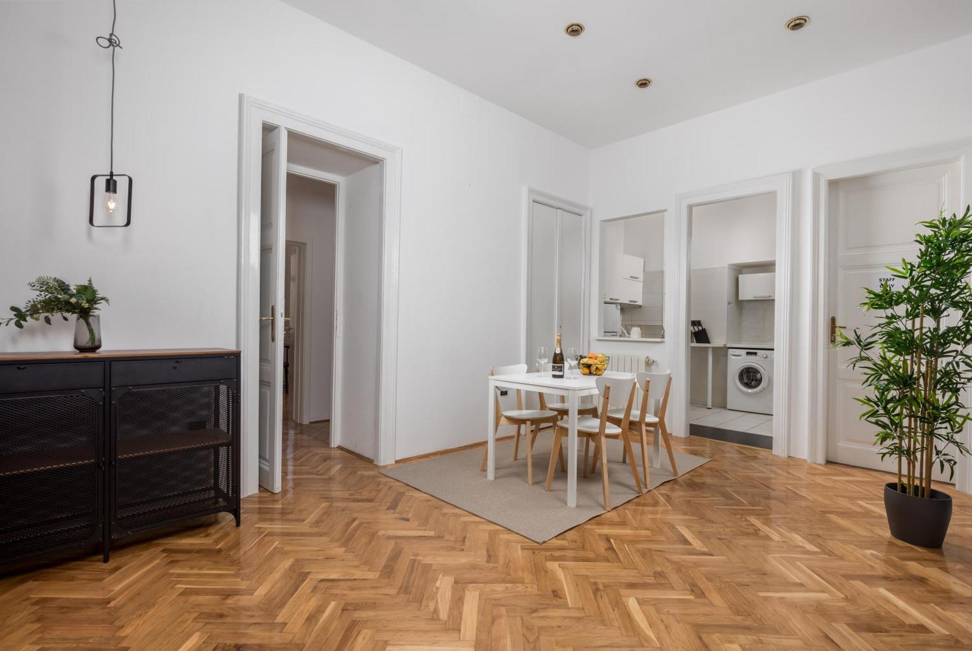 Apartments & Rooms One World Rijeka Zewnętrze zdjęcie