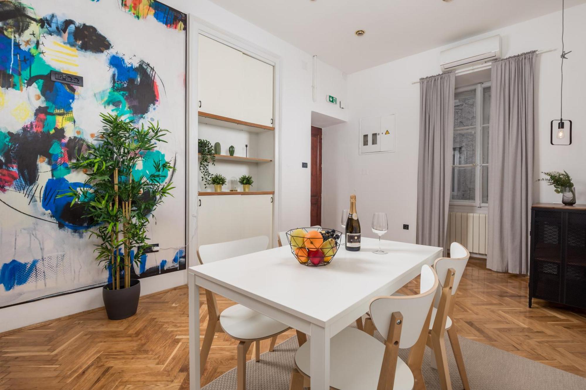 Apartments & Rooms One World Rijeka Zewnętrze zdjęcie