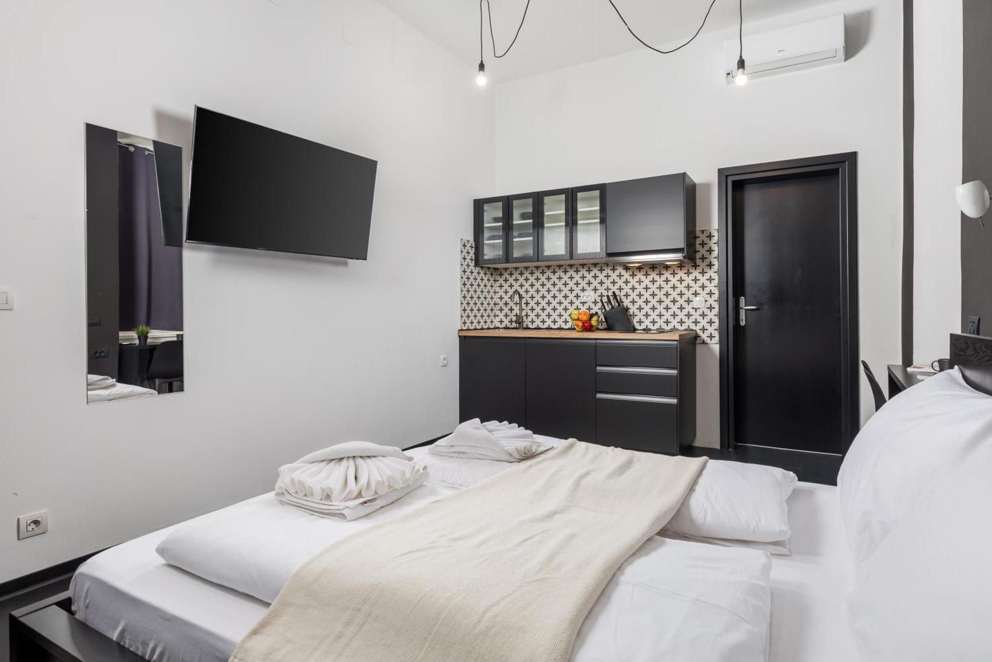 Apartments & Rooms One World Rijeka Zewnętrze zdjęcie